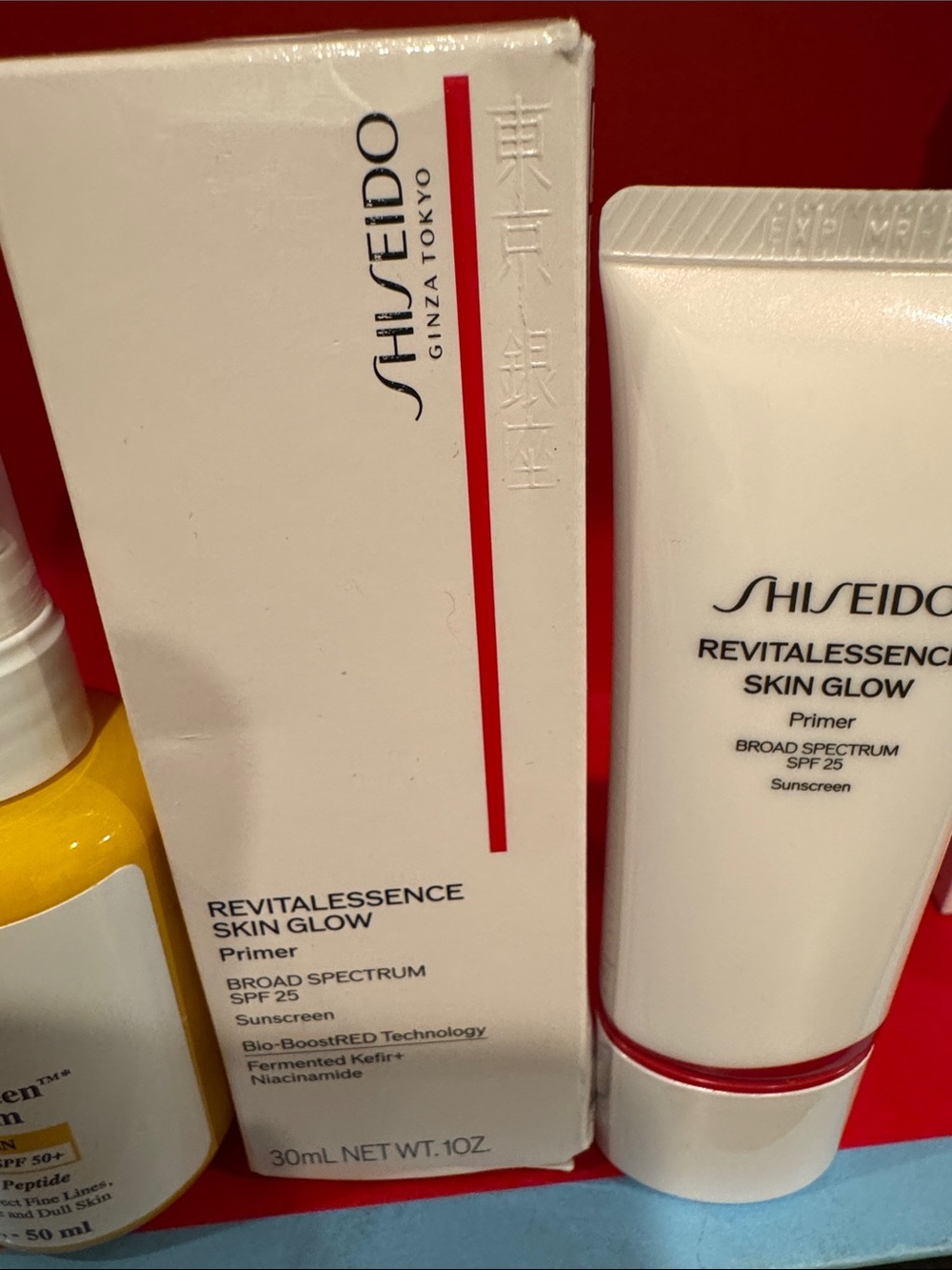 Kiehl's Better Screen UV Serum SPF 50+ - Yellow - Picture 4 of 7